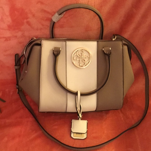 Guess Handbag - Picture 1 of 6